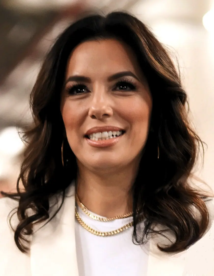 Butterfly Haircut : la coupe tendance 2024…comme Eva Longoria